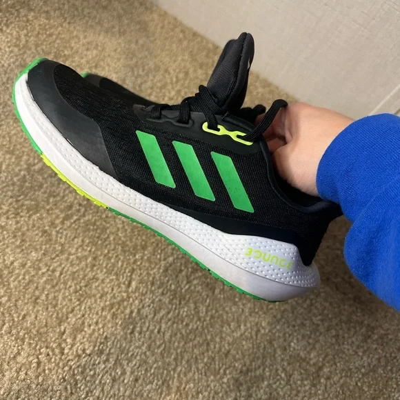 Adidas Kids Black and Green Running Shoes - Picture 7 of 10